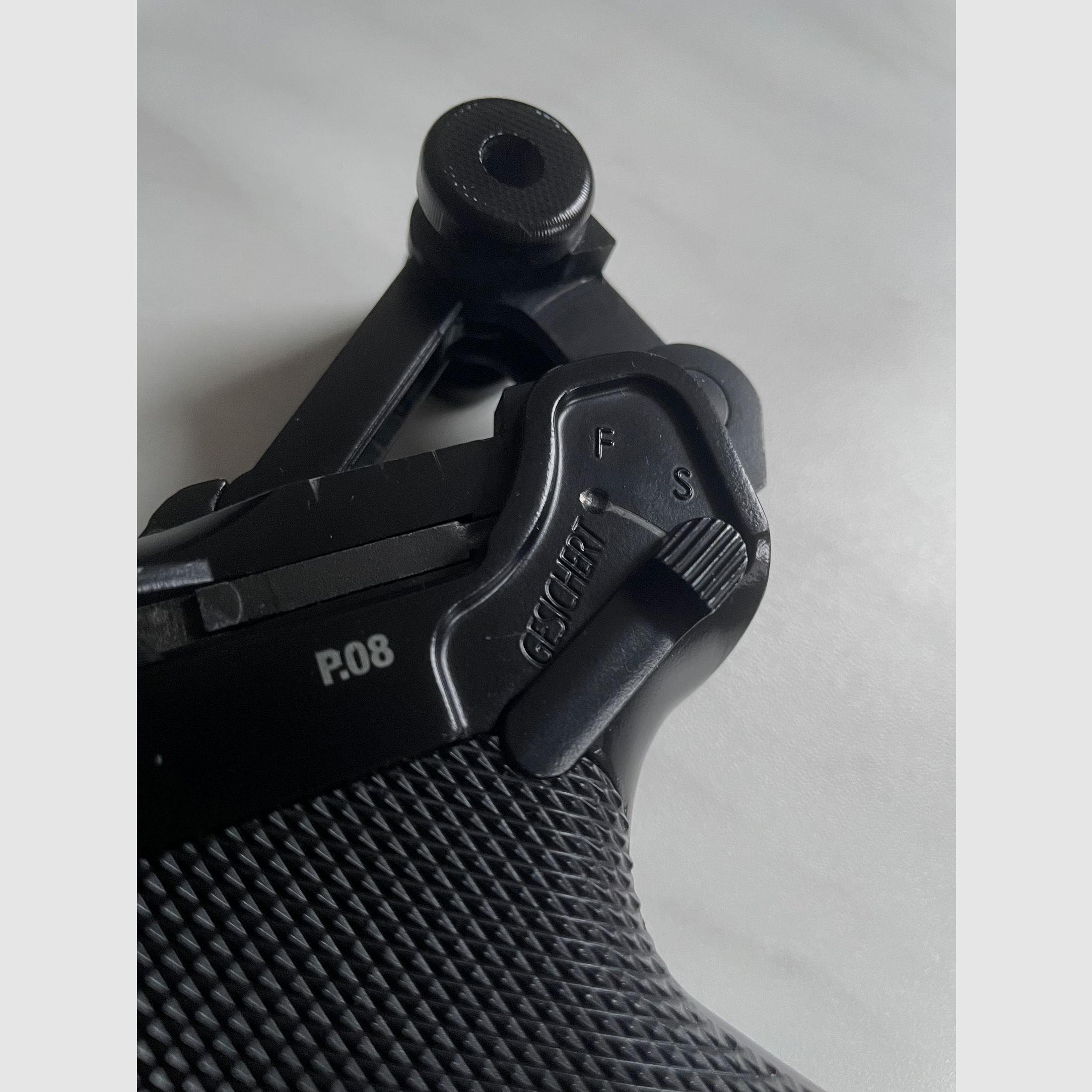 Umarex Legends Luger P08 4,5 mm