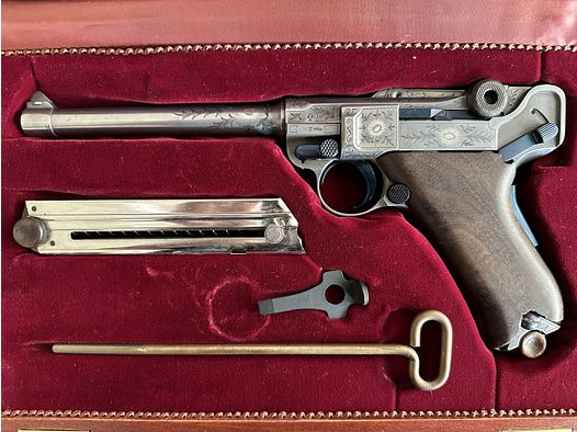 Pistole MAUSER P08 graviertes Jubiläumsmodell Austellungswaffe IWA 1990 Kal. 9mm Luger