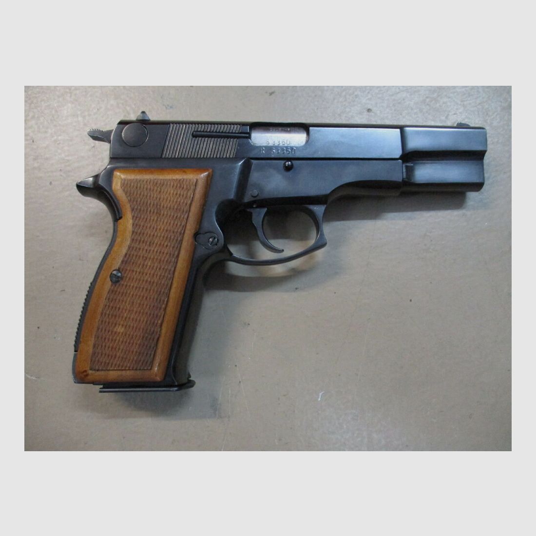 Pistole 9mm Luger, Luger M90, Nachbau der FN High Power Luger, Bild 1 von 2