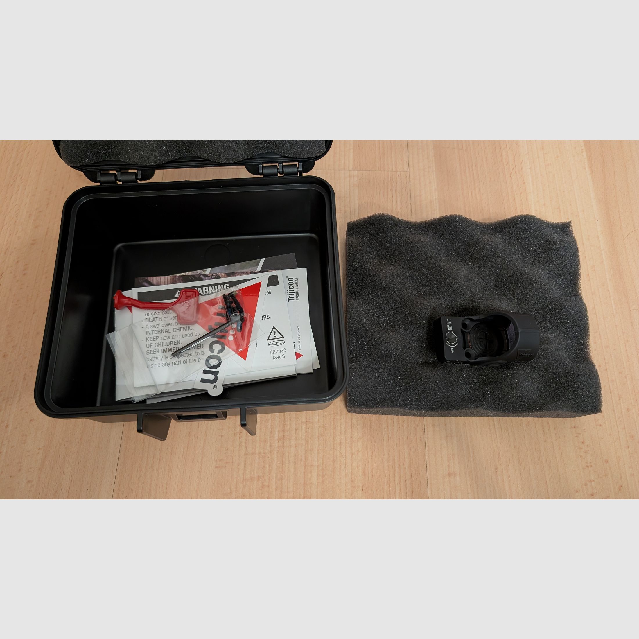 Trijicon SRO 2.5MOA Rotpunkt WIE NEU