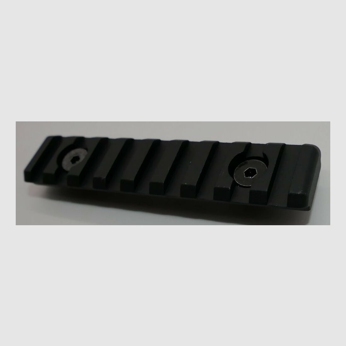 GWMH M-LOK RAIL Picantinnyschiene 9 Slots / 95mm