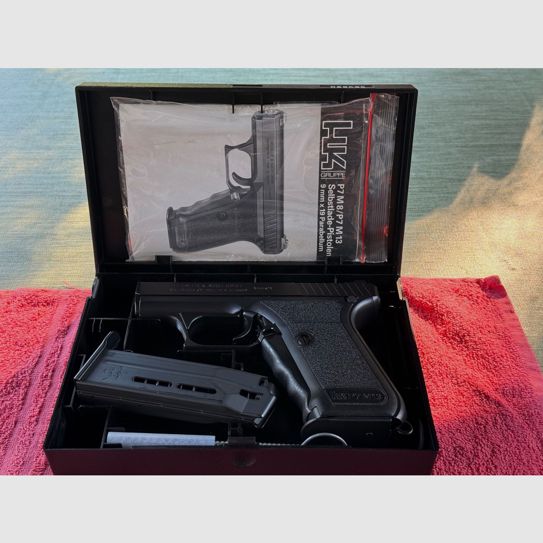 Heckler & Koch P7 M13, image 2 of 11