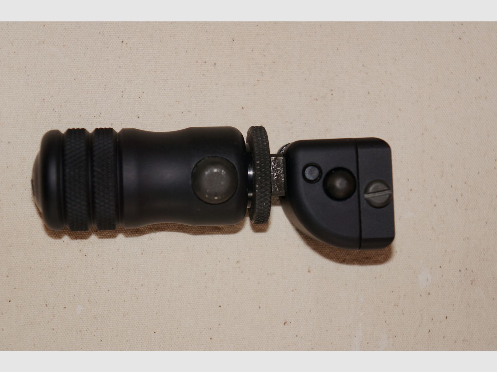 ACCU-SHOT Precision Rail Monopod BT12-QK: 3,75-4,65" (ca. 9,5-11,8cm)