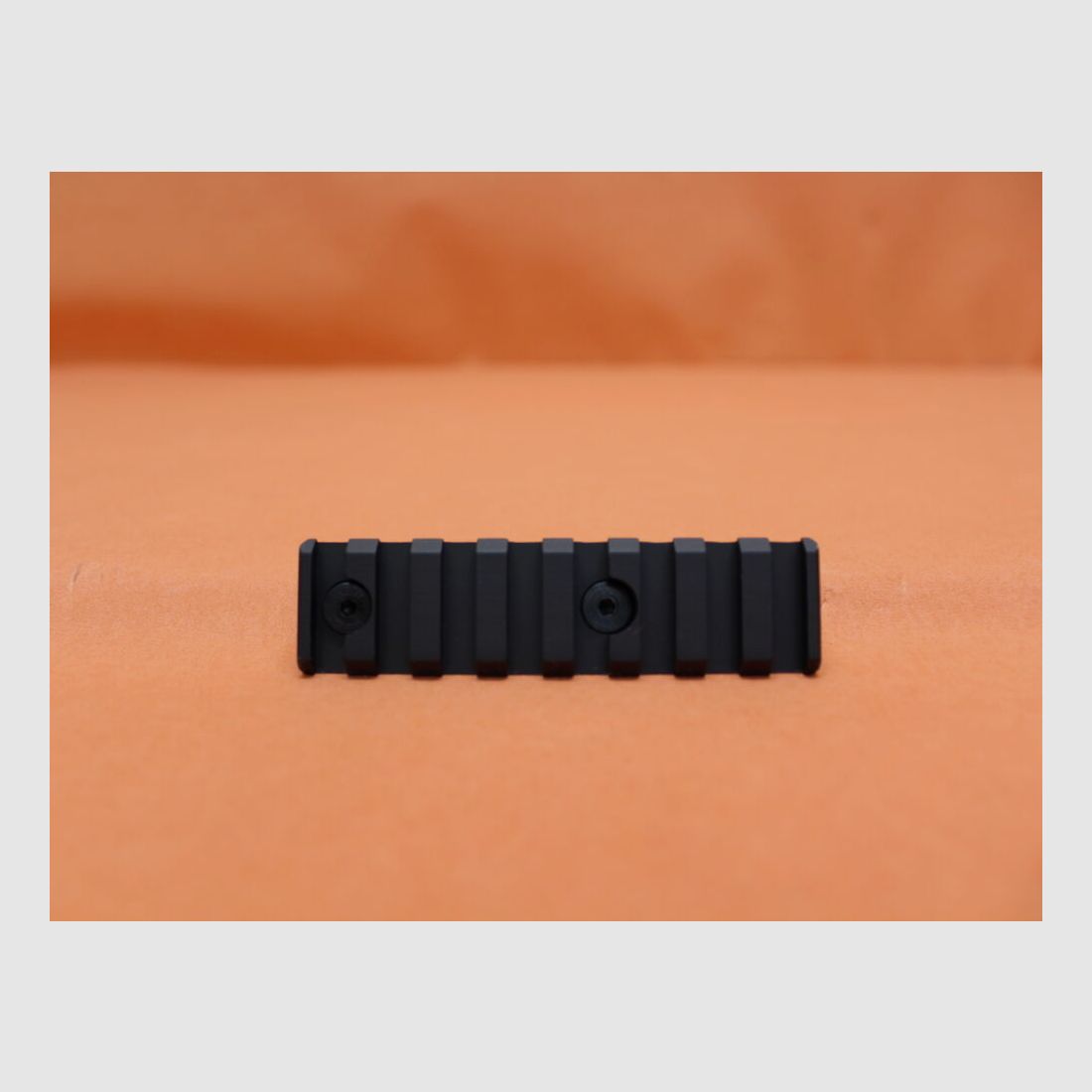 UTG - Leapers UTG KeyMod Compatible Picatinny Rail Sections (MTURS04M) Black 8 Slots Picatinnyschiene, Bild 1 von 4