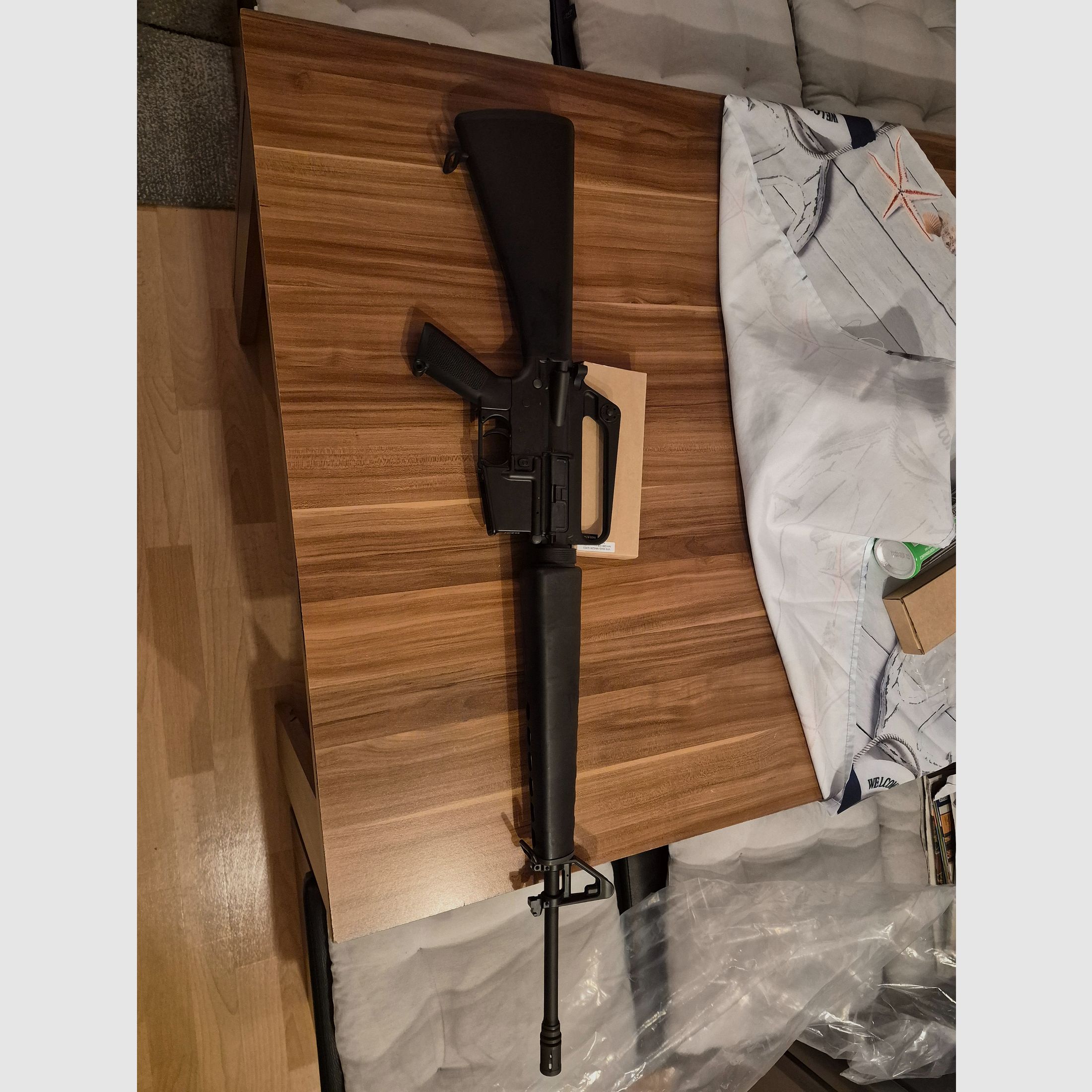 Cybergun / VFC Colt M16A1 GBB (1,6 Joule) – classico del Vietnam in set con caricatore extra & gas
