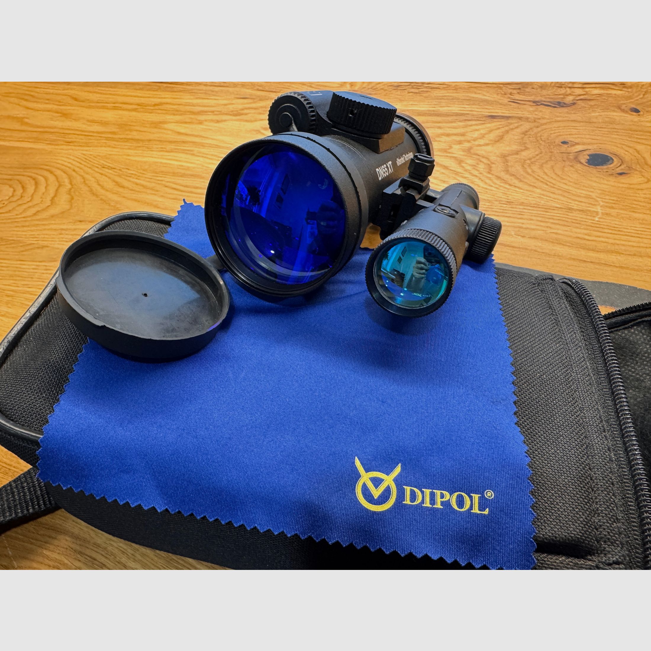 Night vision attachment DIPOL DN55 XT