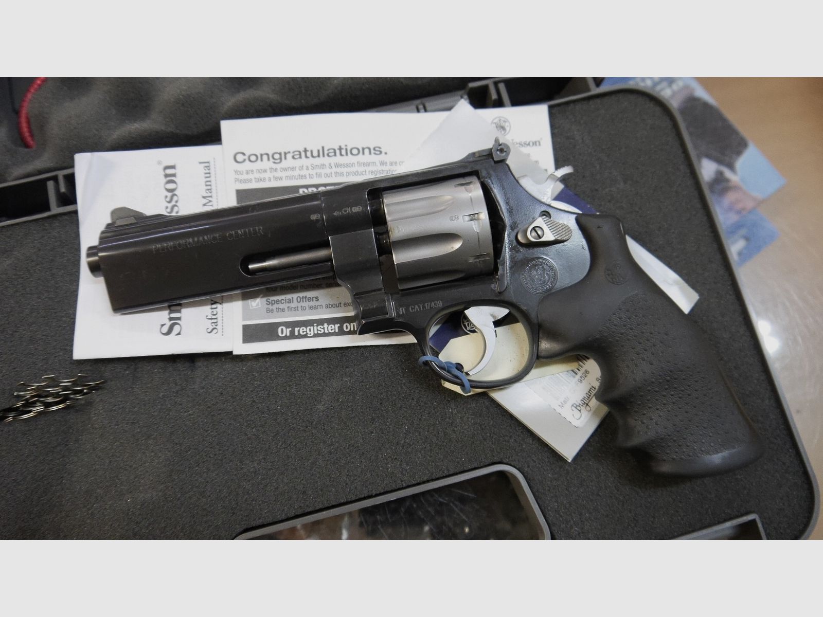 Smith & Wesson 8 V-Comp 357mag