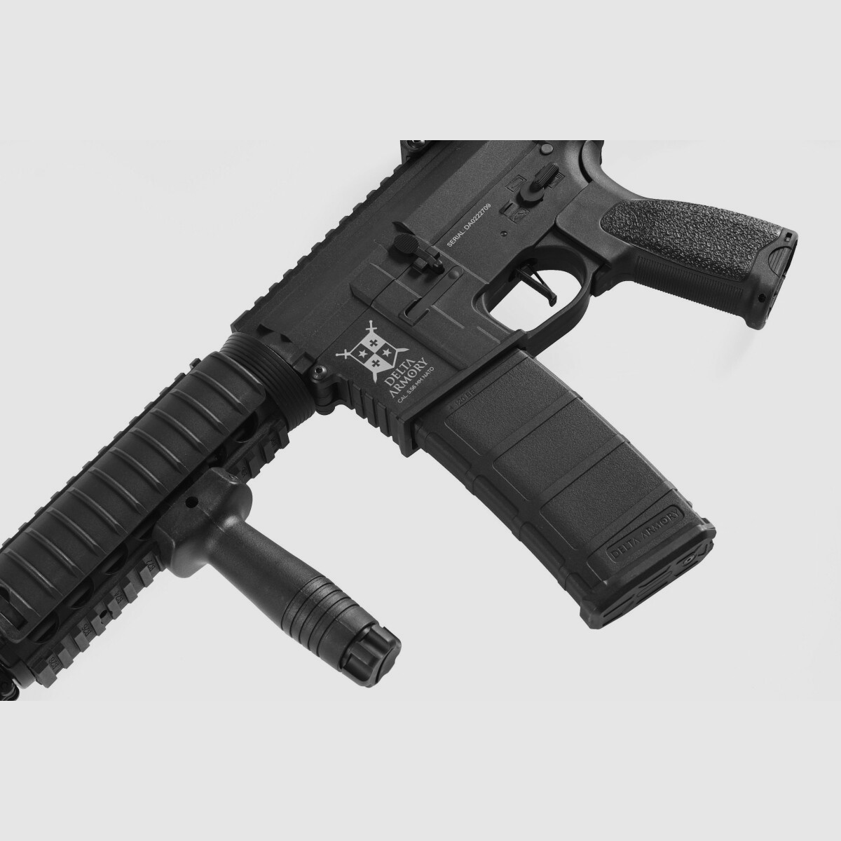 AR15 CQB-R CHARLIE Czarny S-AEG Softair Karabin Wolny od 18 Lat | Delta Armory