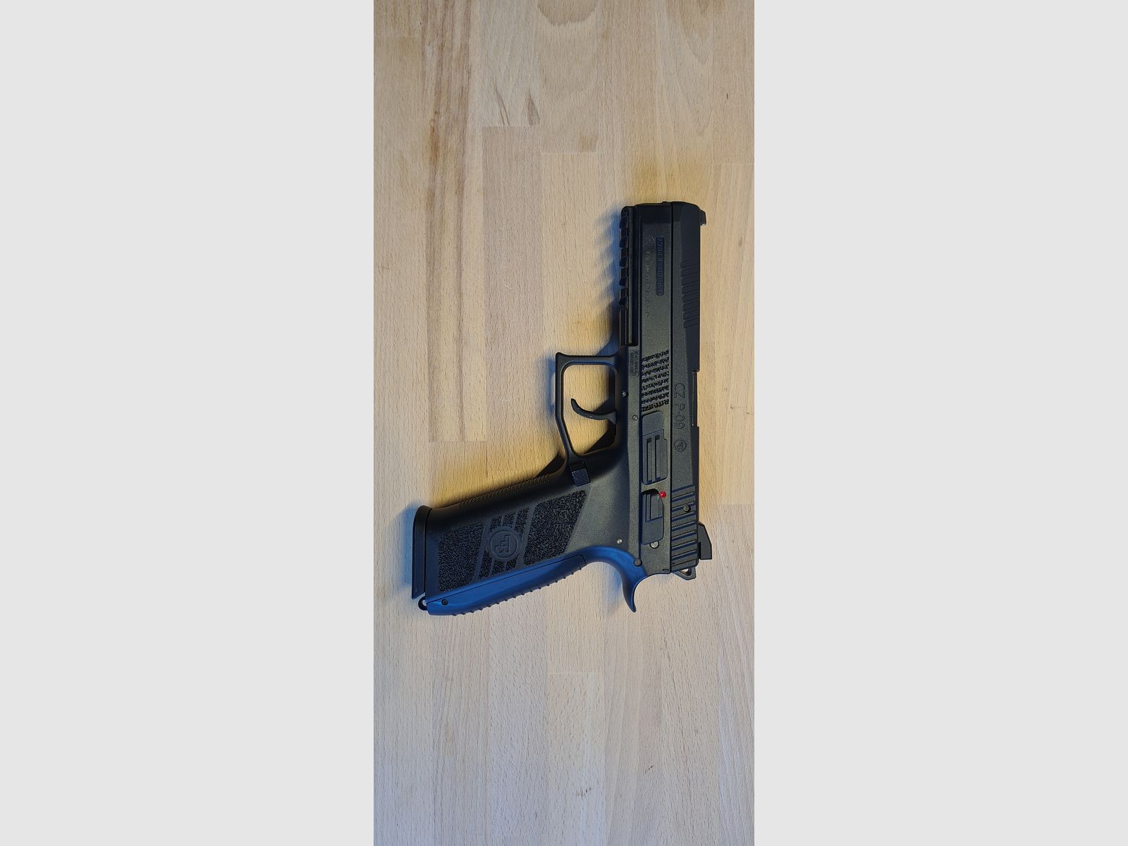 KJW P09 mit Green Gas Magazin und CO2 Magazin