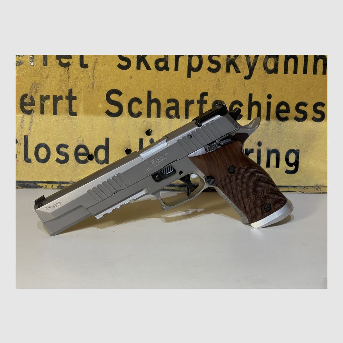 SIG Sauer P220 X-Six Classic (Komplettset in .45Auto mit 9mmLuger Wechselsystem)