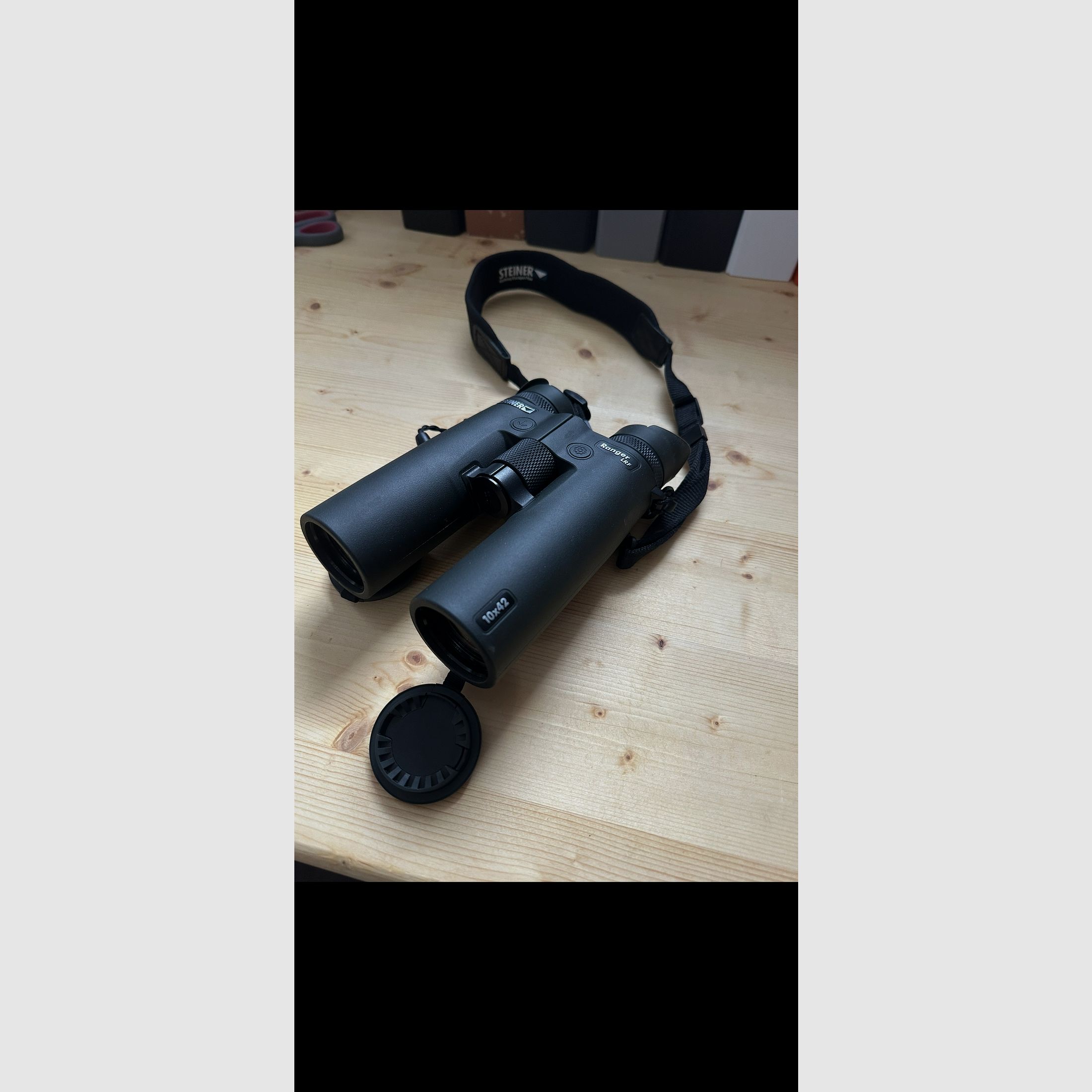 Steiner 10x42 LRF Fernglas