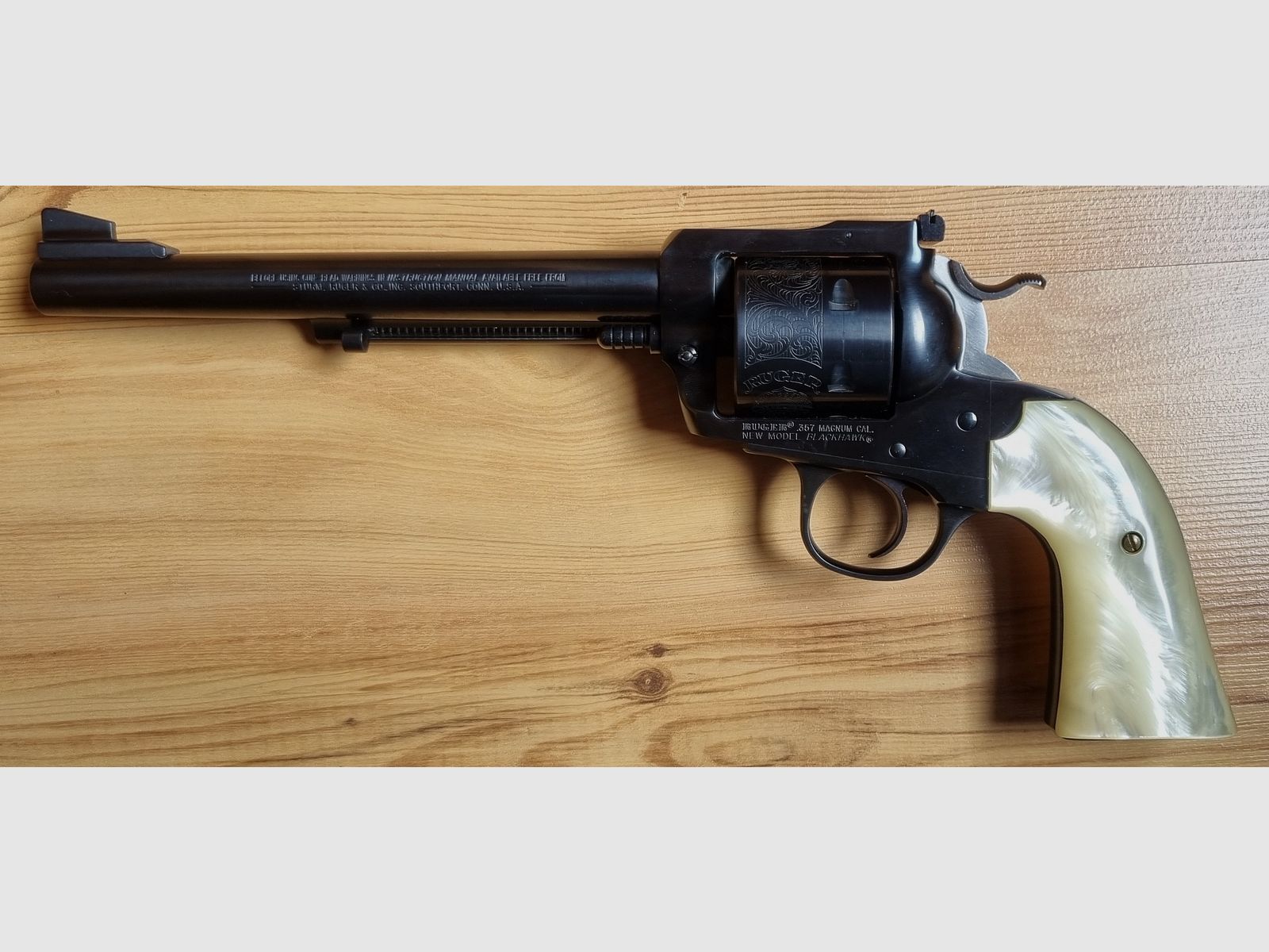 Revolver Ruger .357 Magnum NEUES MODELL BLACKHAWK RB 35