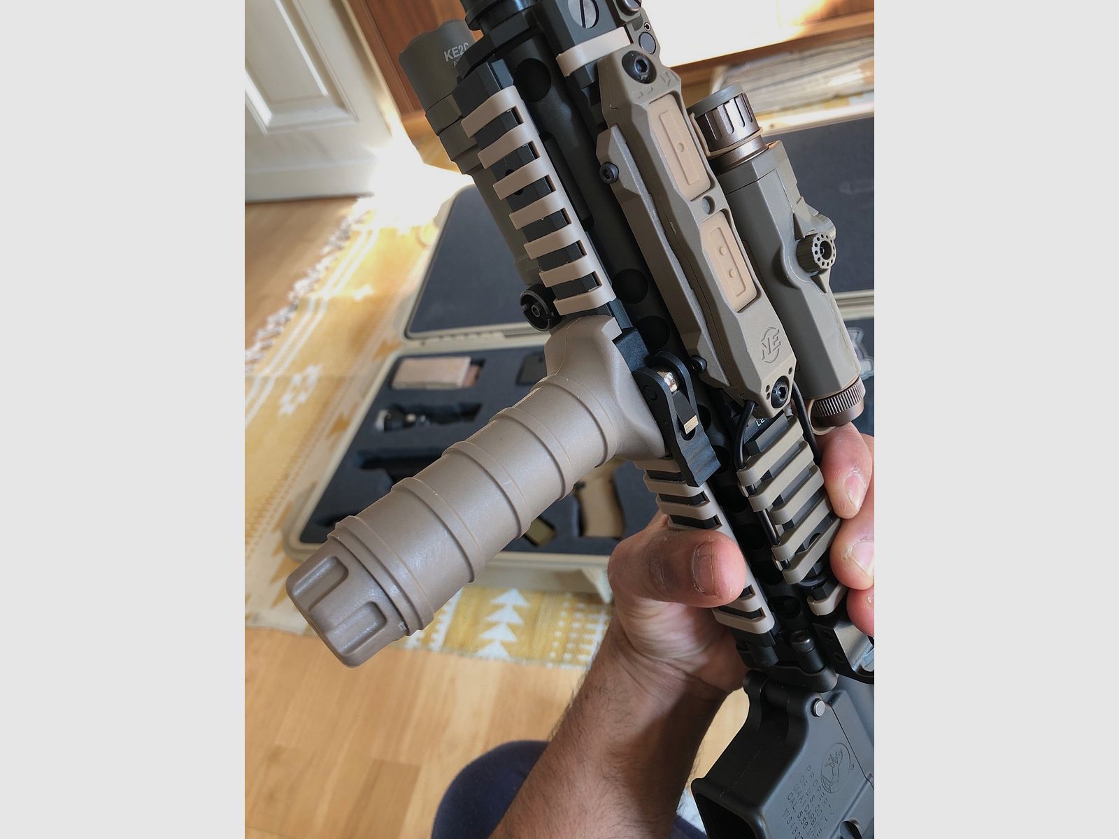 Tokyo Marui MK 18gbb und MK16 URGI AEG, Glock 19X