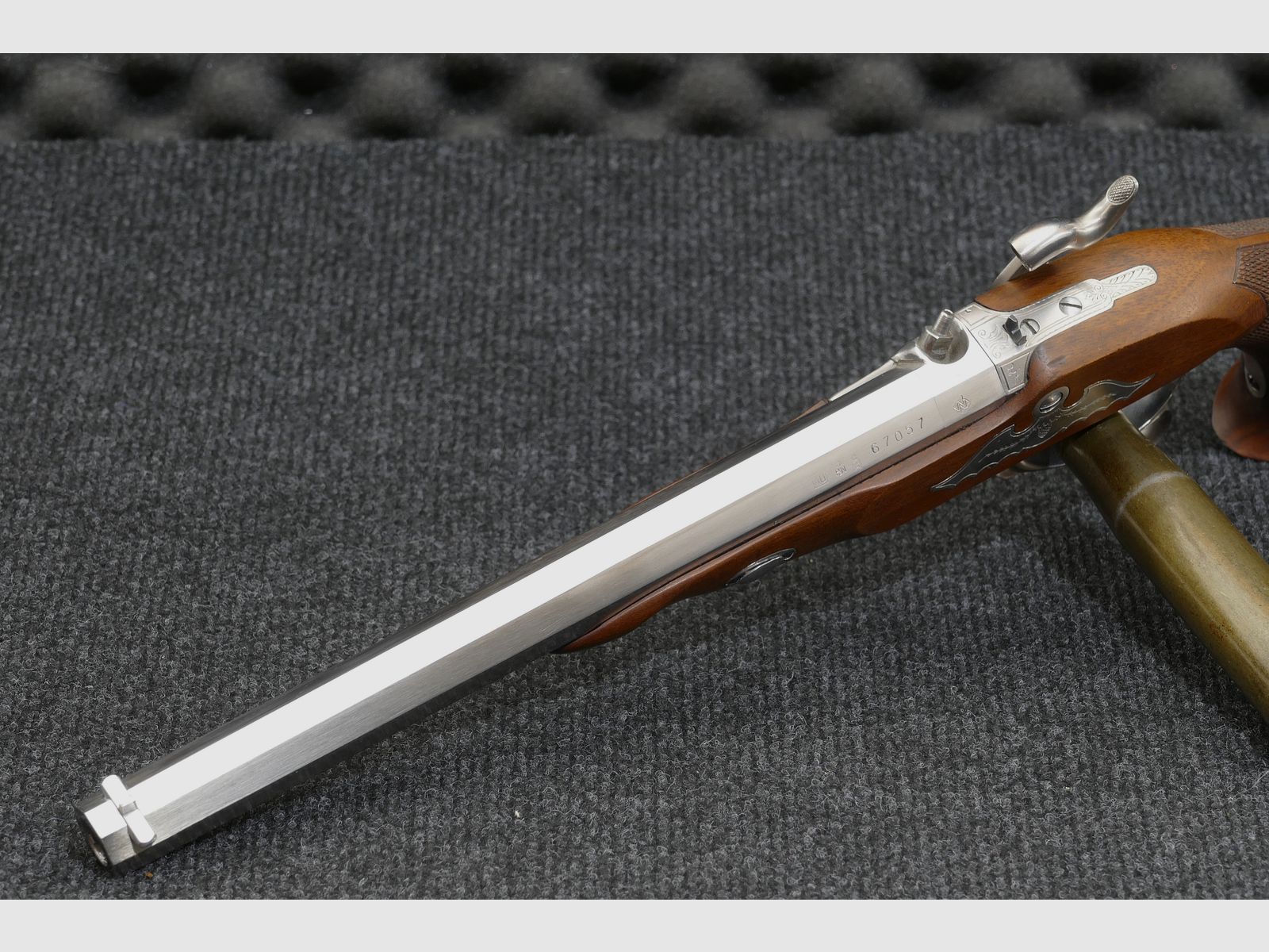 Percussion muzzleloader Davide Pedersoli pistol Le Page Target International .44 (BlackPowder), excellent condition, high-resolution images, immagine 8 di 11