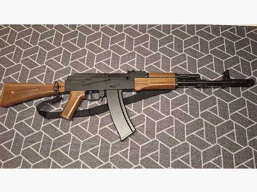 AK47 AK74 Kalashnikov Softair AEG avec crosse pliante, batterie, chargeur - Comme neuf !