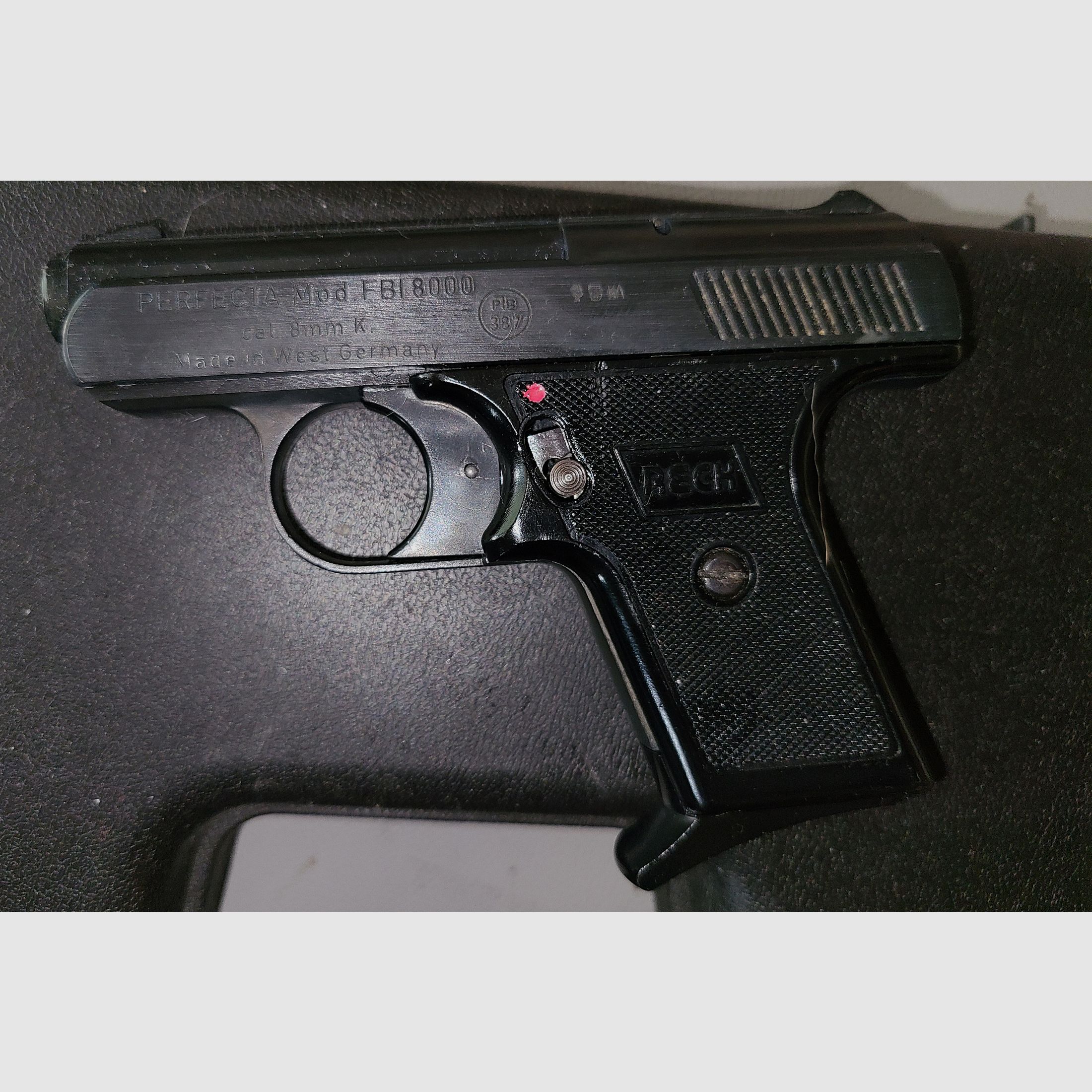 PERFECTA MOD. FBI 8000 / 8mm /  PTB 387  / SCHRECKSCHUSS / GAS PISTOLE / SILVESTER / SELBSTVERTEIDIGUNG OHNE ZUBEHÖR 