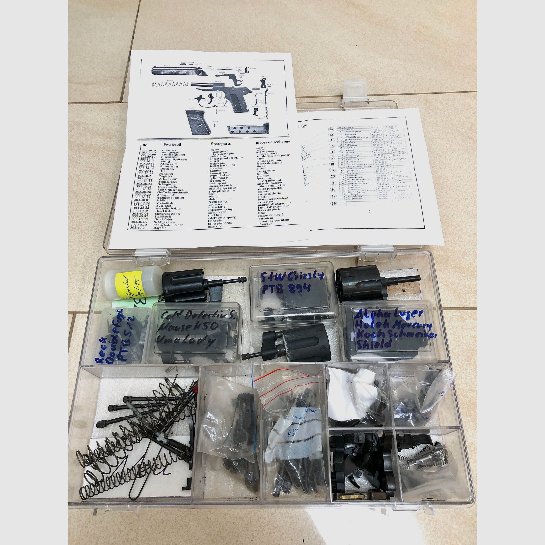 ••• #1 Ersatzteile - Reparatur-Konvolut für Schreckschusswaffen •••