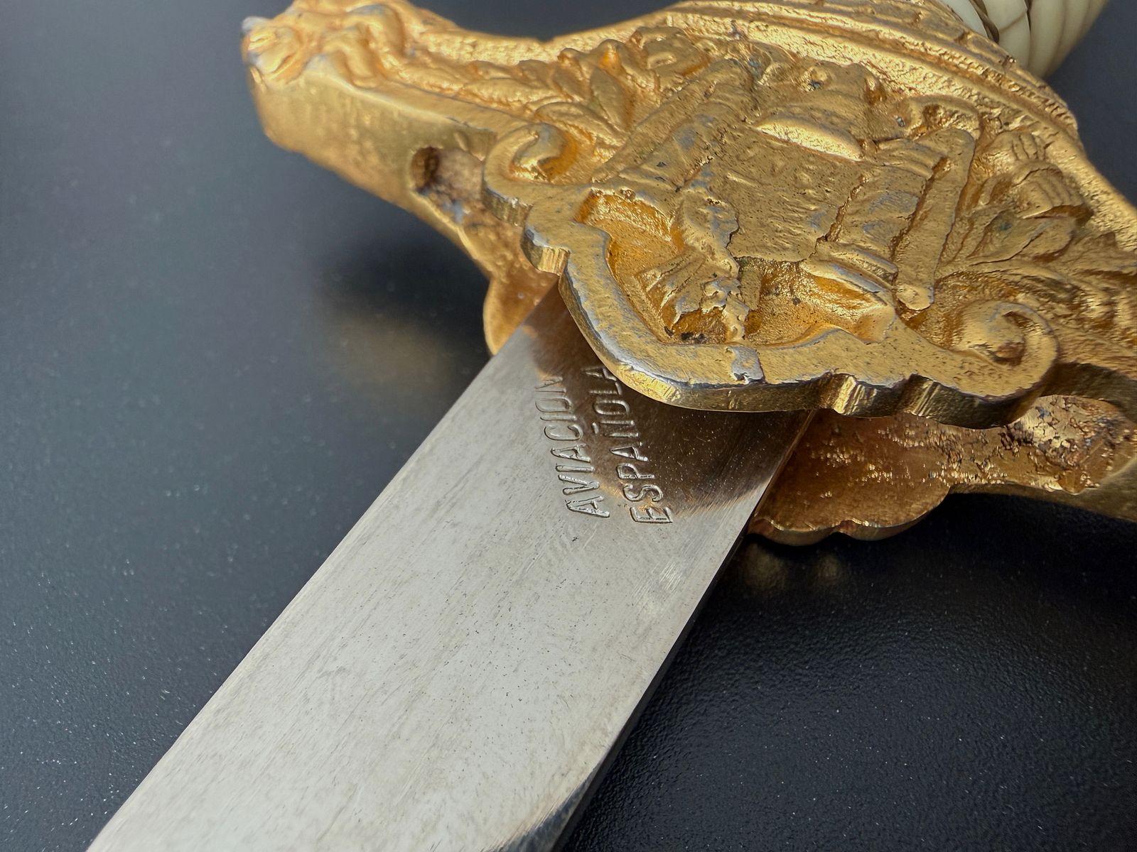 Dagger for officers of the Spanish paratroopers