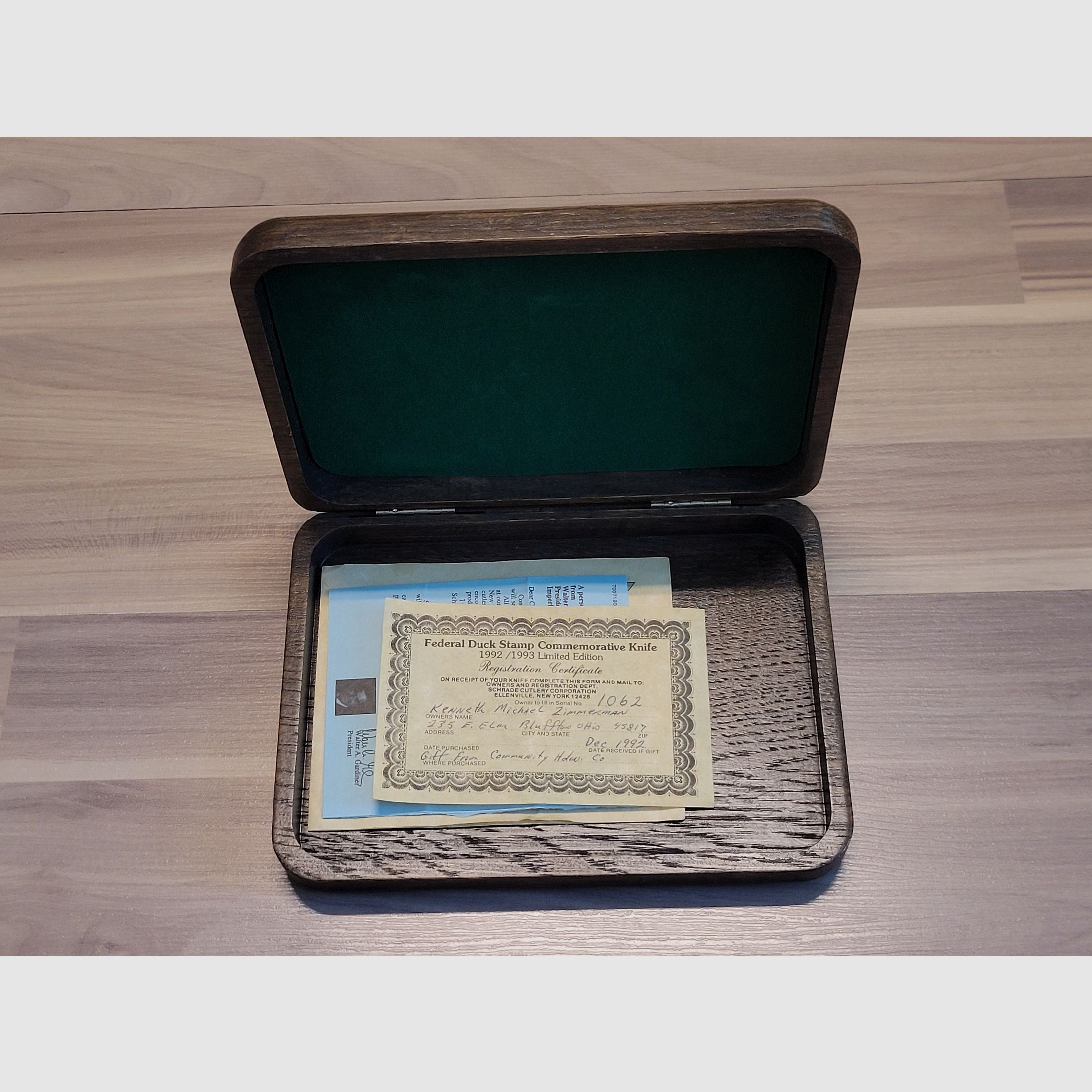 Schrade Cutlery Ducks Stamp Commemorative Knife, Limited Edition 1992-1993, Messer in Holzkiste