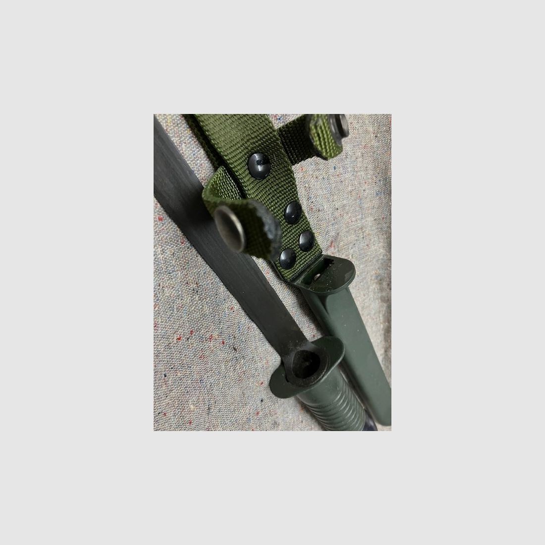 Schweizer Messerbajonett bzw. Schweizer-Rohrbajonett SIG 530