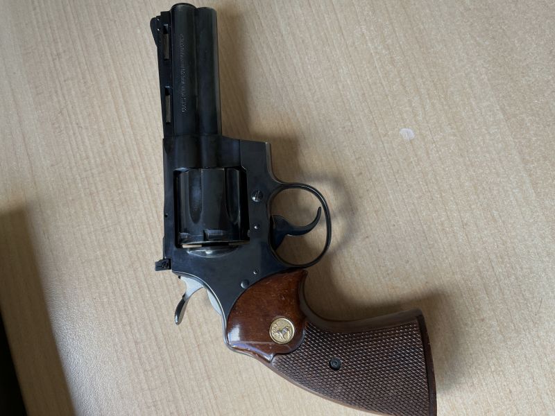 Revolver Colt Python