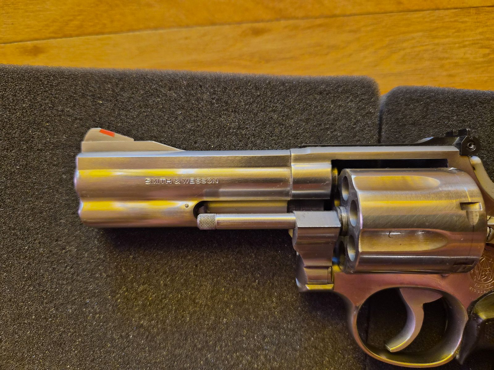 Smith & Wessen 357 Magnum mało strzałów