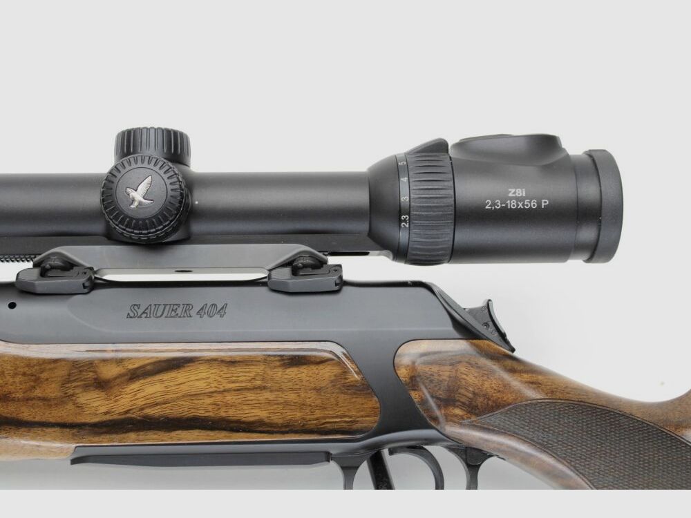 Rep Büchse Sauer 404 Elegance Kal. .30-06 mit SD und Swarovski Z8i 2,3-18x5 Pfandversteigerung 17.7.25