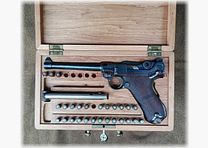 Fabbriche di Armi e Munizioni Tedesche Berlino Pistola P.04 Marine Luger Var.1908