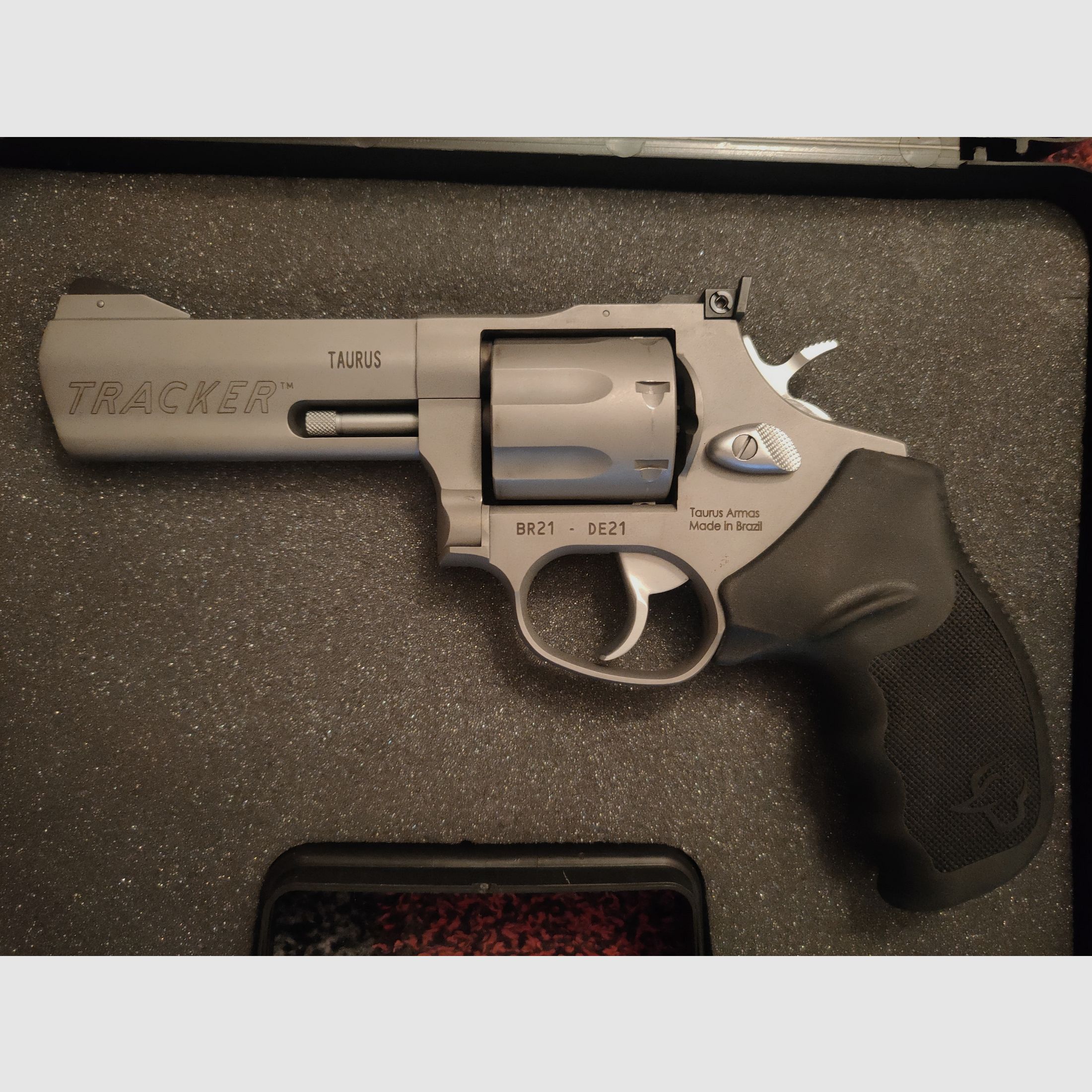 Taurus Revolver Tracker 627 4