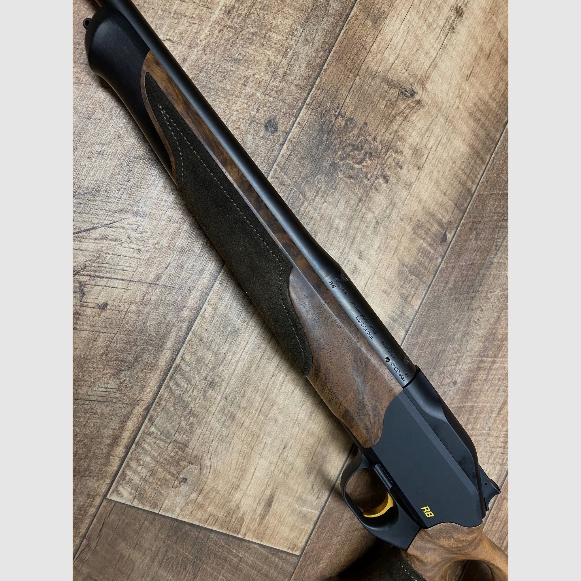 Blaser R8 Success HK 6 mat huilé version spéciale cuir de cerf .308win