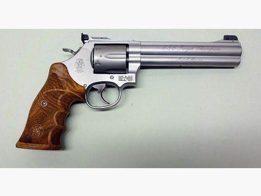 SMITH & WESSON USA Target Champion Match Master 686