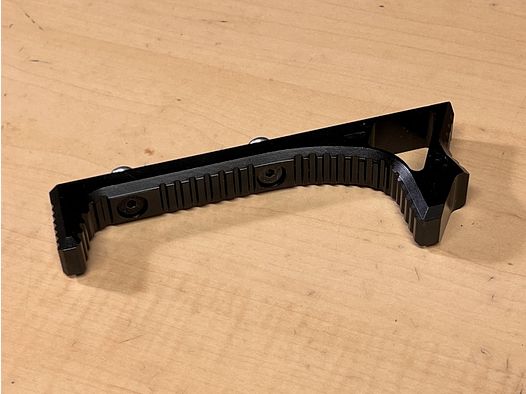 Frontgriff für Airsoft Aluminium angewinkelte Version in Schwarz Key - MOD Typ 6