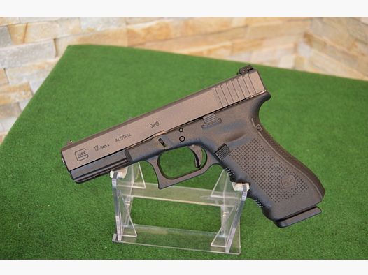 Glock 17 Generation 4 *