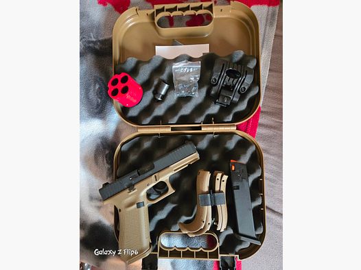 Glock 17 Gen 5 French Army  mit Zubehör 