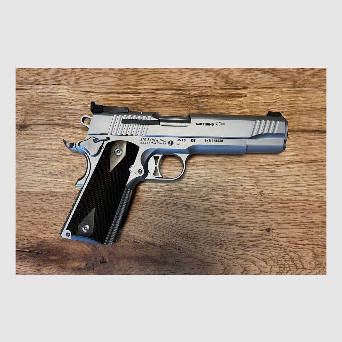 SIG Sauer 1911 9mm Luger
