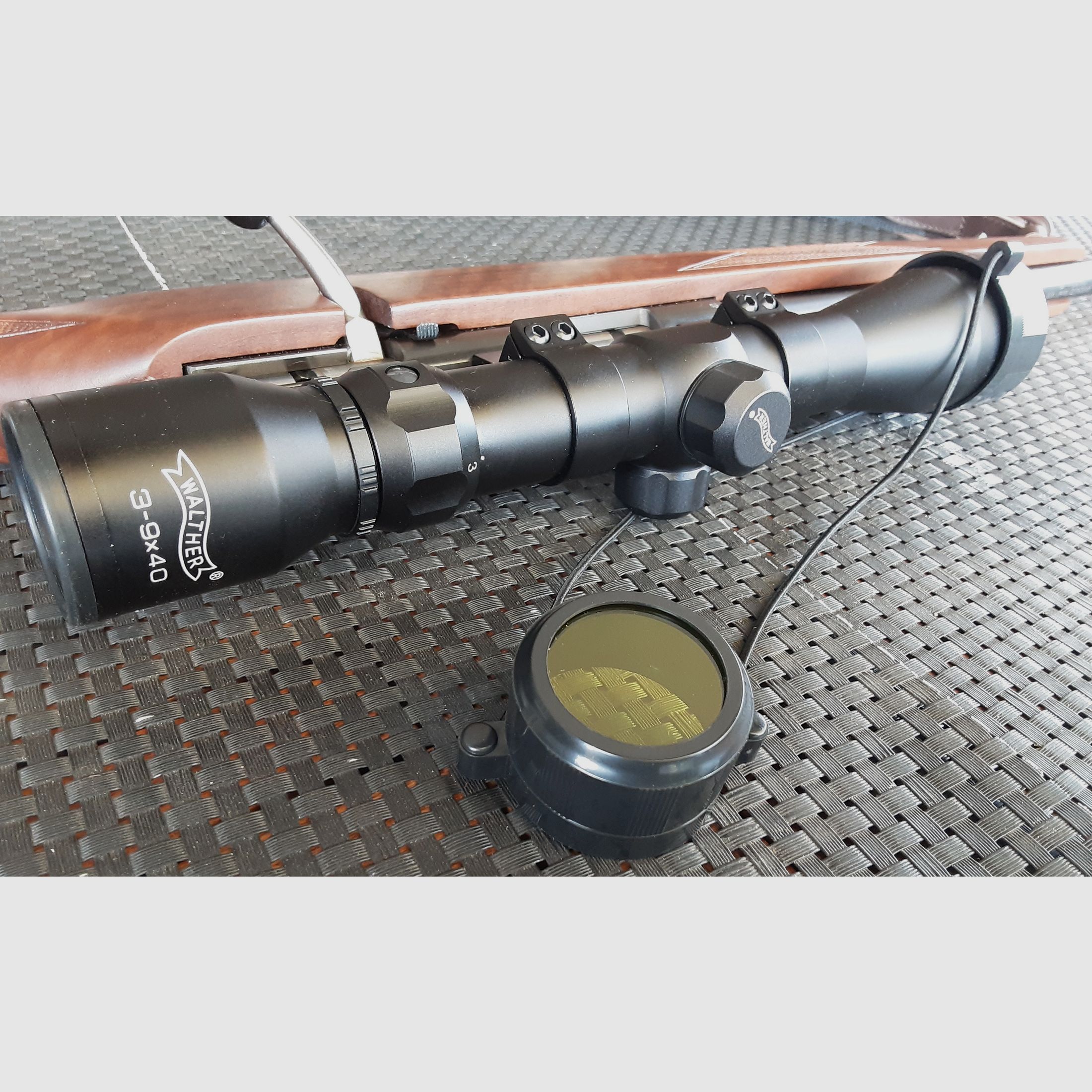 Repetierbüchse Anschütz 1416 Kaliber 22 l.r.  mit Glas Walther 3-9x 40 NEUWERTIG !
