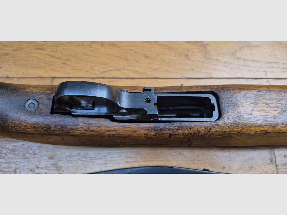 Sehr seltene USM2 Repetierbüchse – Die automatische Version (select-fire) der USM1 – Herstellung INLAND von 1945 – Originalkaliber .30 M1 (7,62×33) – Waffe Typ T4/M2, nicht aus einer umgebauten USM1 – Ausgezeichneter Zustand – TBE++ – Kriegsgerät Kategorie A2 – NUR EXPORT, Bild 16 von 41