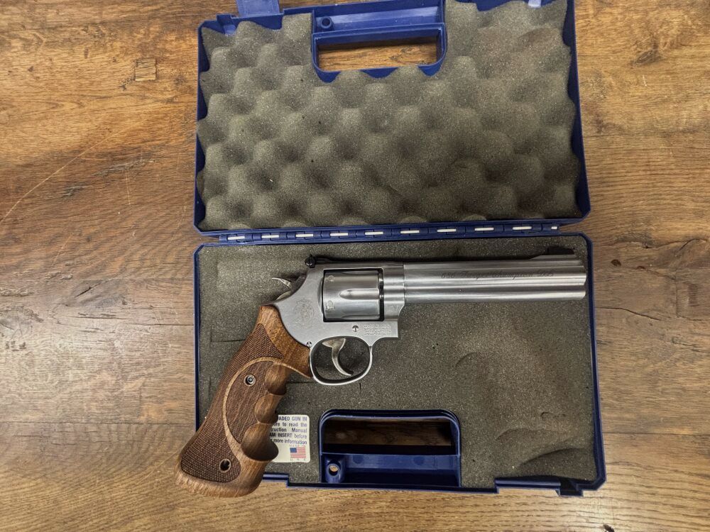 Smith & Wesson 686 Target Champion DL