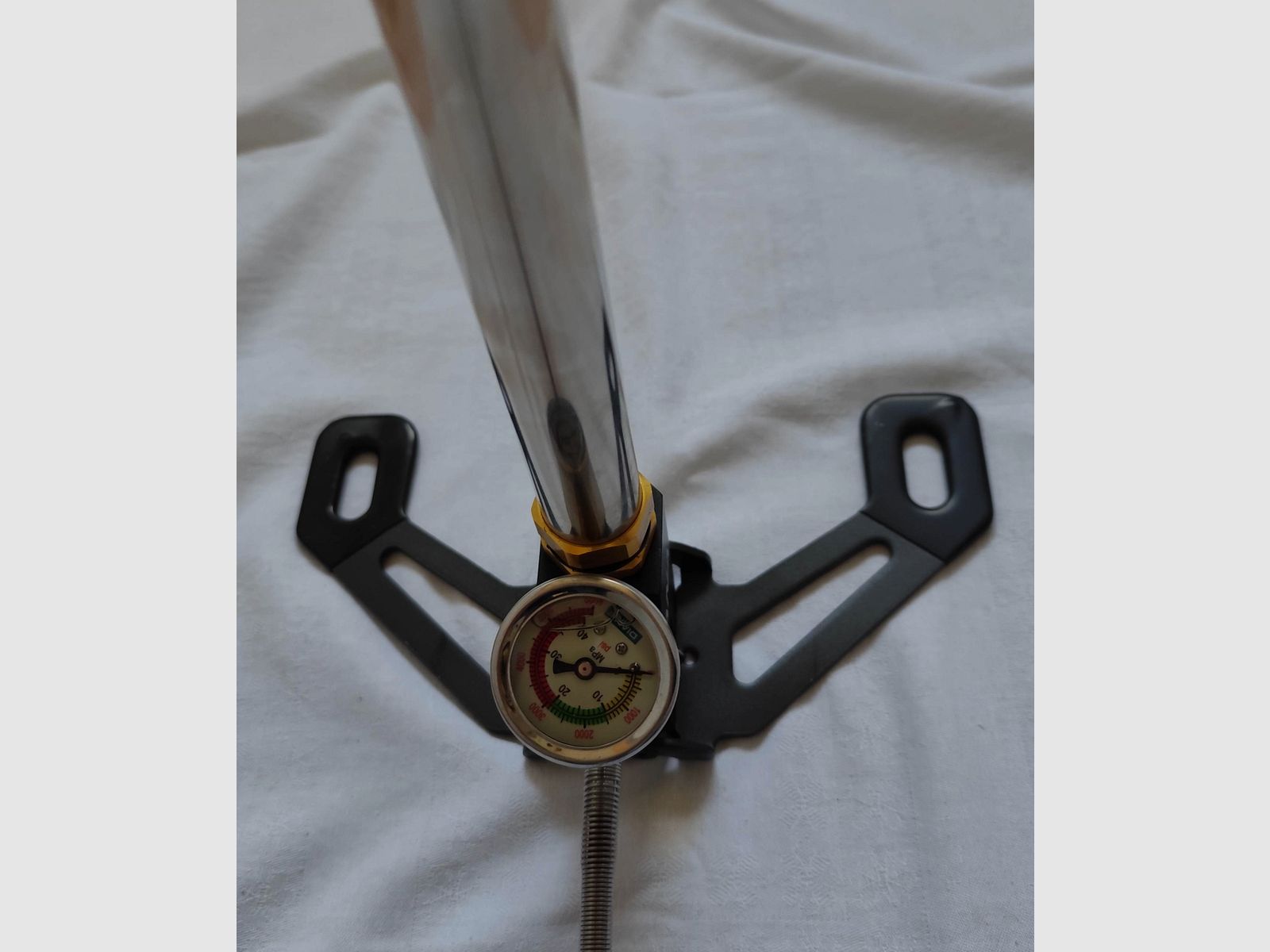 Pistolet pneumatyczny Diana Bandit+ Pompka powietrzna