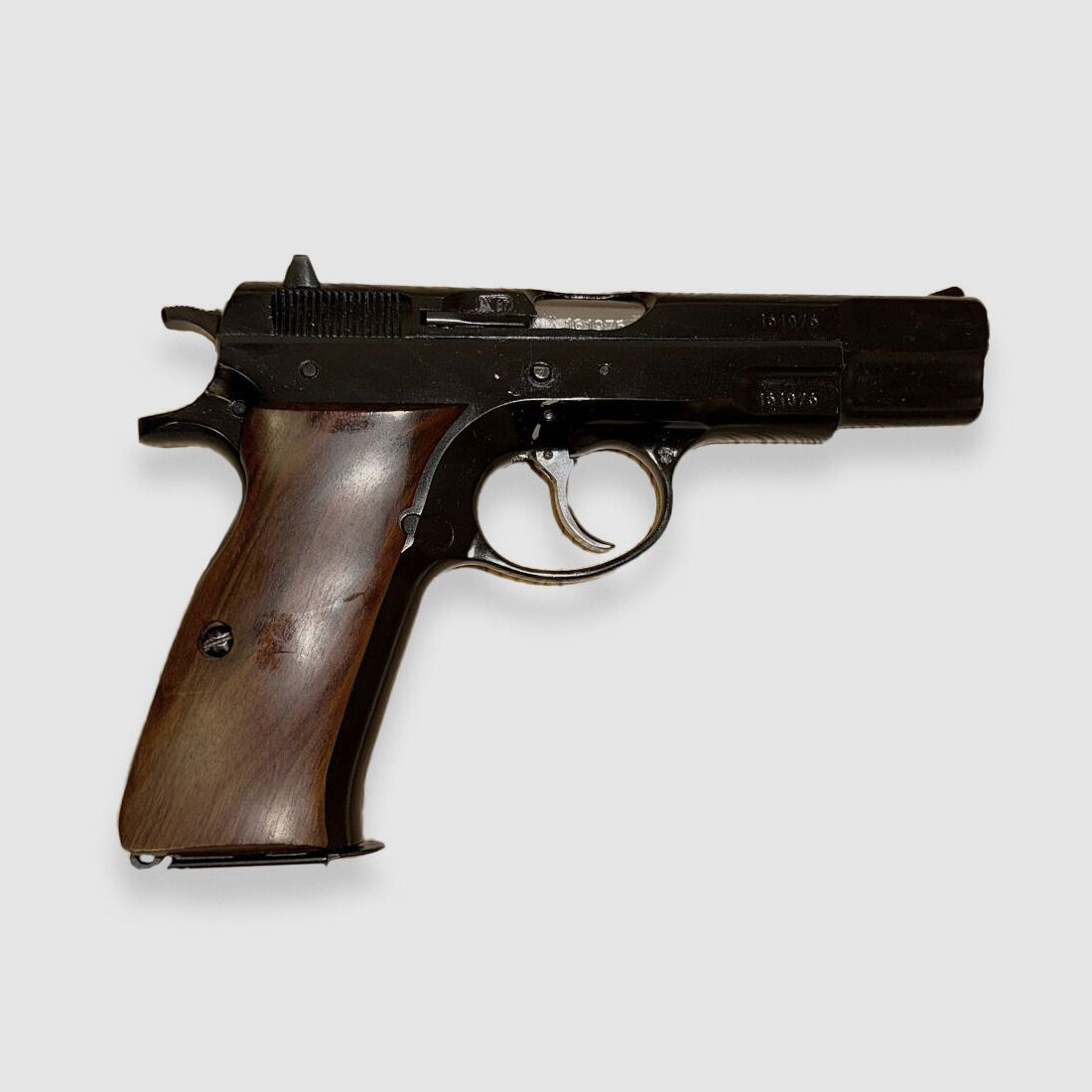 Pistolet Brünner 9mm Luger CZ M75