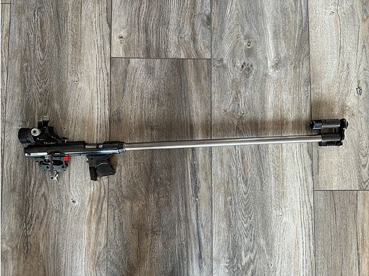 Anschutz 1827F Biathlon Waffe + Reisekoffer + Waffenschrank