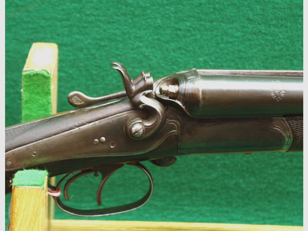 Vecchia perforatrice / perforatrice doppia