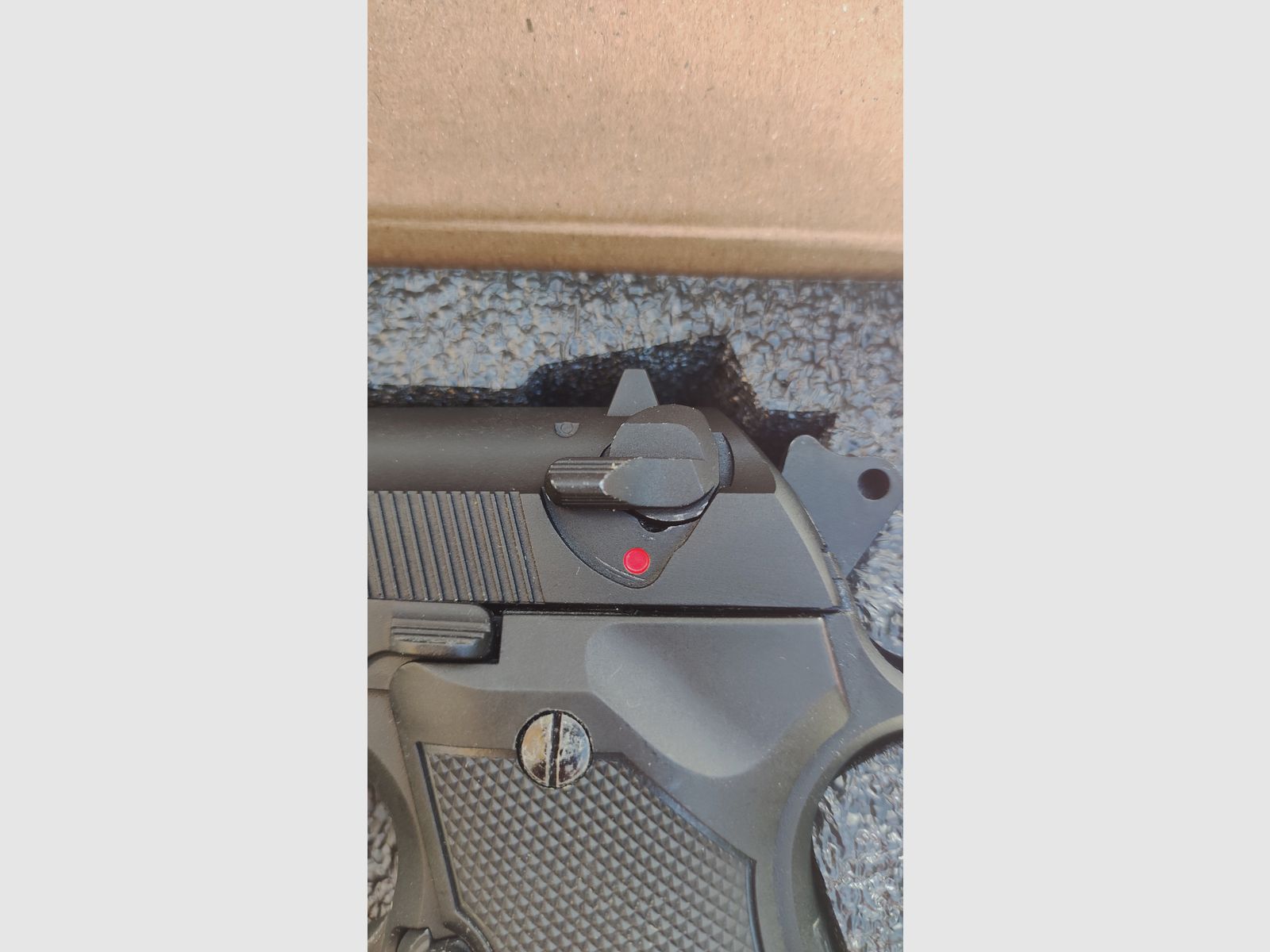 KLI M92 Schwarz mit Schalldämpfer 6mm GGB