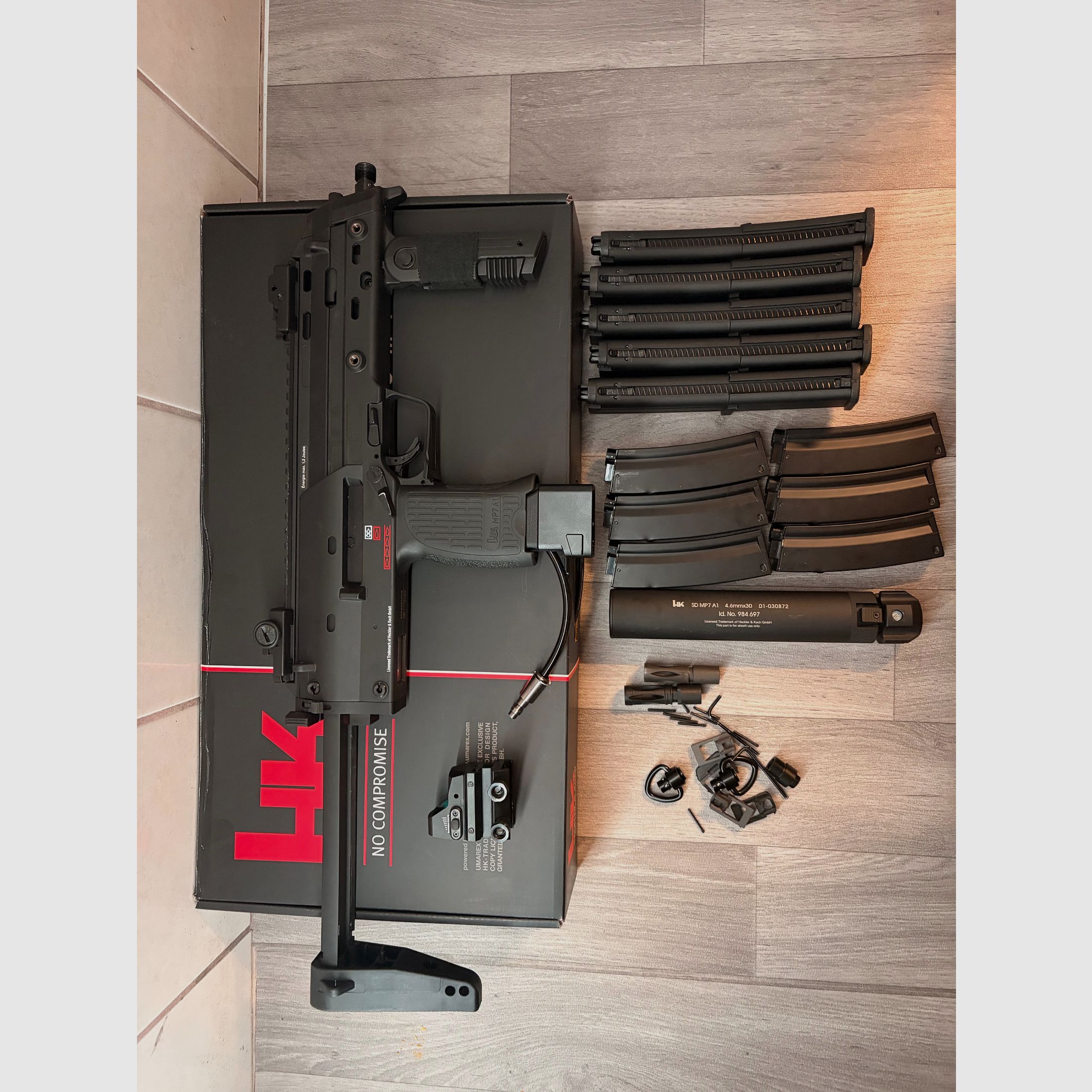 VFC MP7 GBB A1 V2 avec adaptateur HPA et accessoires