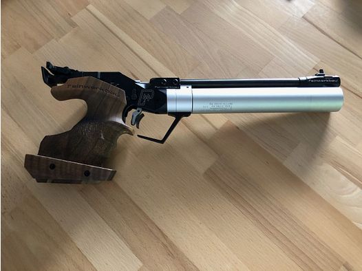 Air pistol Feinwerkbau P44