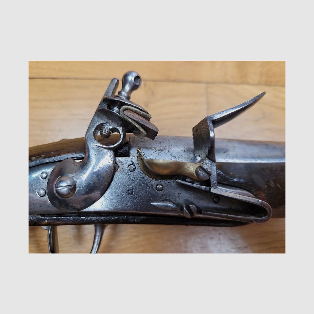 Pistolet de demi Arçon – Fabrication révolutionnaire Clemanson (Paris?) – Vers 1792-1799 – rare homogénéité – Bon état, image 5 sur 22