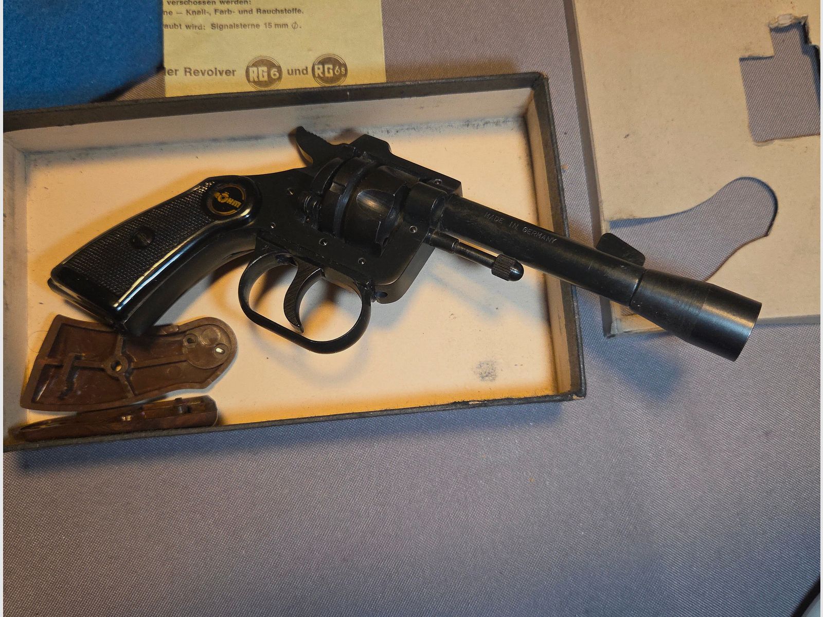 Röhm RG 6 Cal ,6mmk ,watch old about 50 years collector pieces very rare to get, free from 18 years