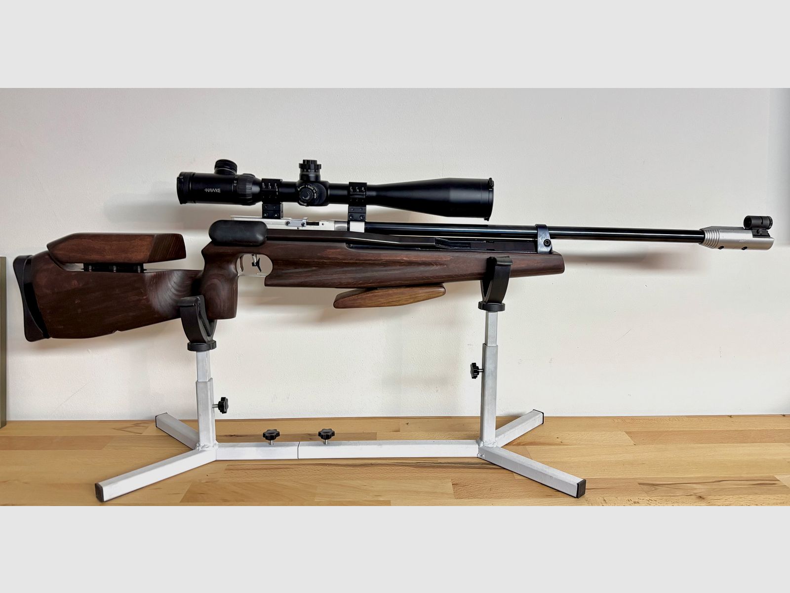 Feinwerkbau FWB 600 Field Target + Hawke Airmax 30 SF 8-32x50 AMX IR + FX Airguns valigia