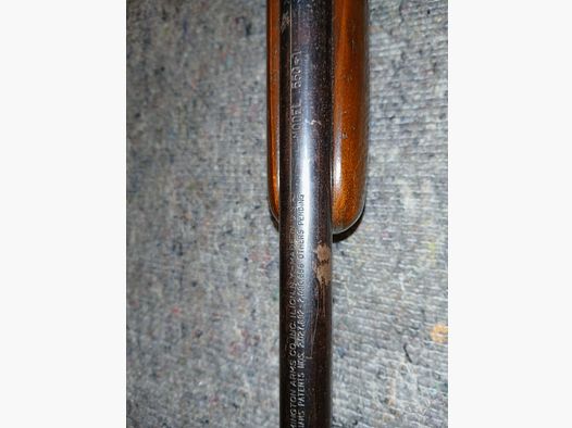 Klein kalibergeweer Remington 550-1 halfautomaat kal .22 long Rifle zelfladend