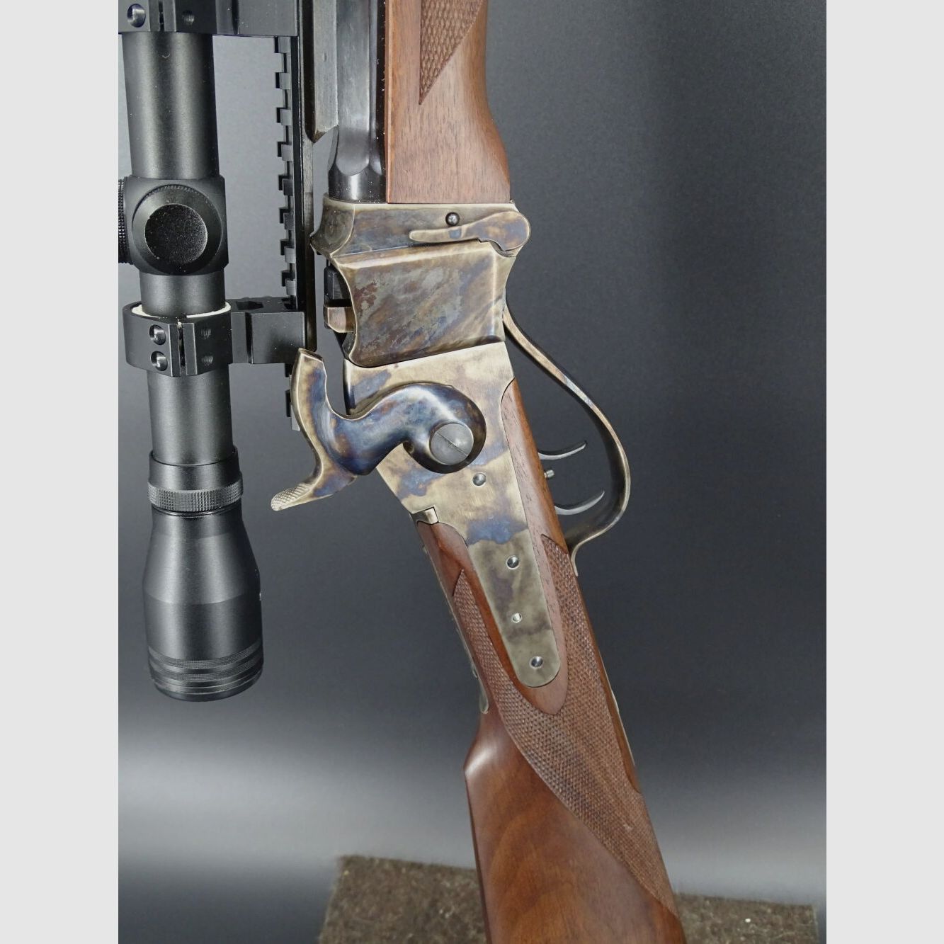 Pedersoli Sharps Sporting Kaliber .45-70 Auchkanntlauf ZF Sharps